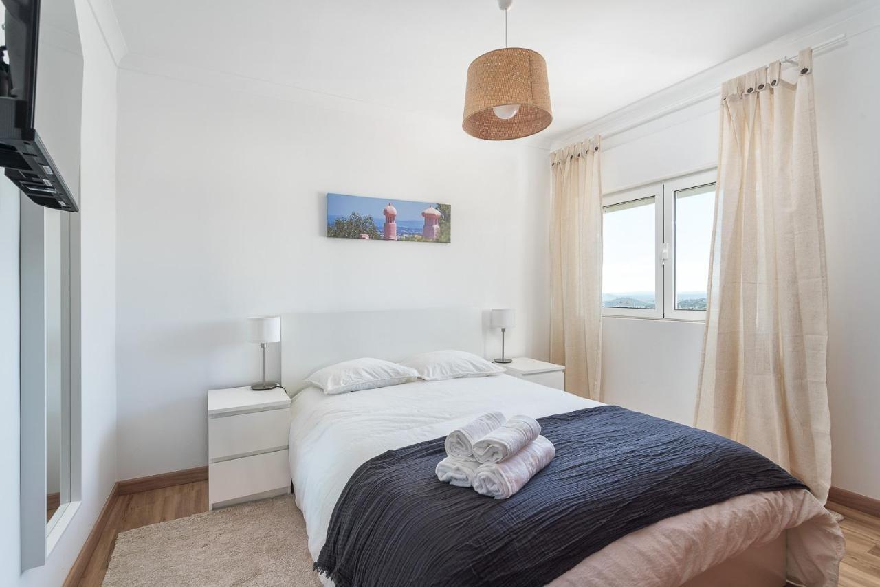 Hostwise - Spacious & Sunny Flat - Лоуле Екстериор снимка